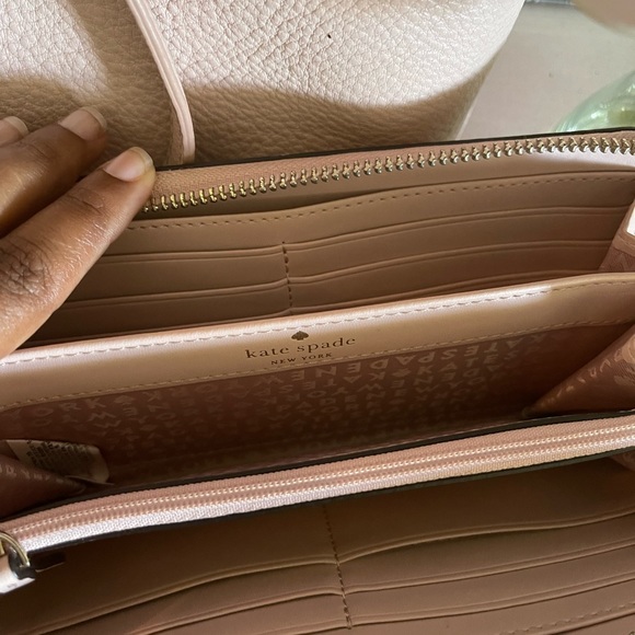 ♠️Kate Spade Hayes St. Blush Tote with matching blush long wallet♠️ - Picture 6 of 13